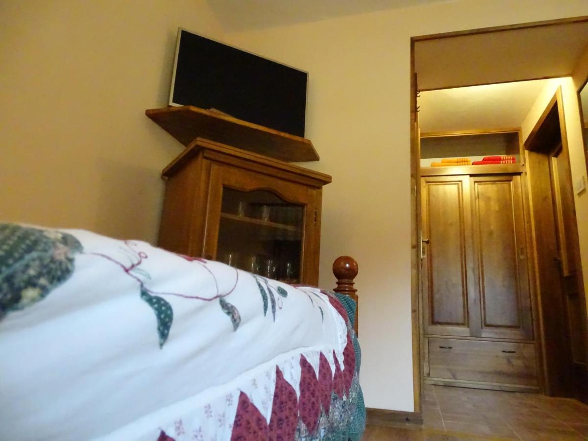 Apartmaji Pr-Gujlu Sela Nad Podmelcem 5220 Tolmin Podmelec المظهر الخارجي الصورة