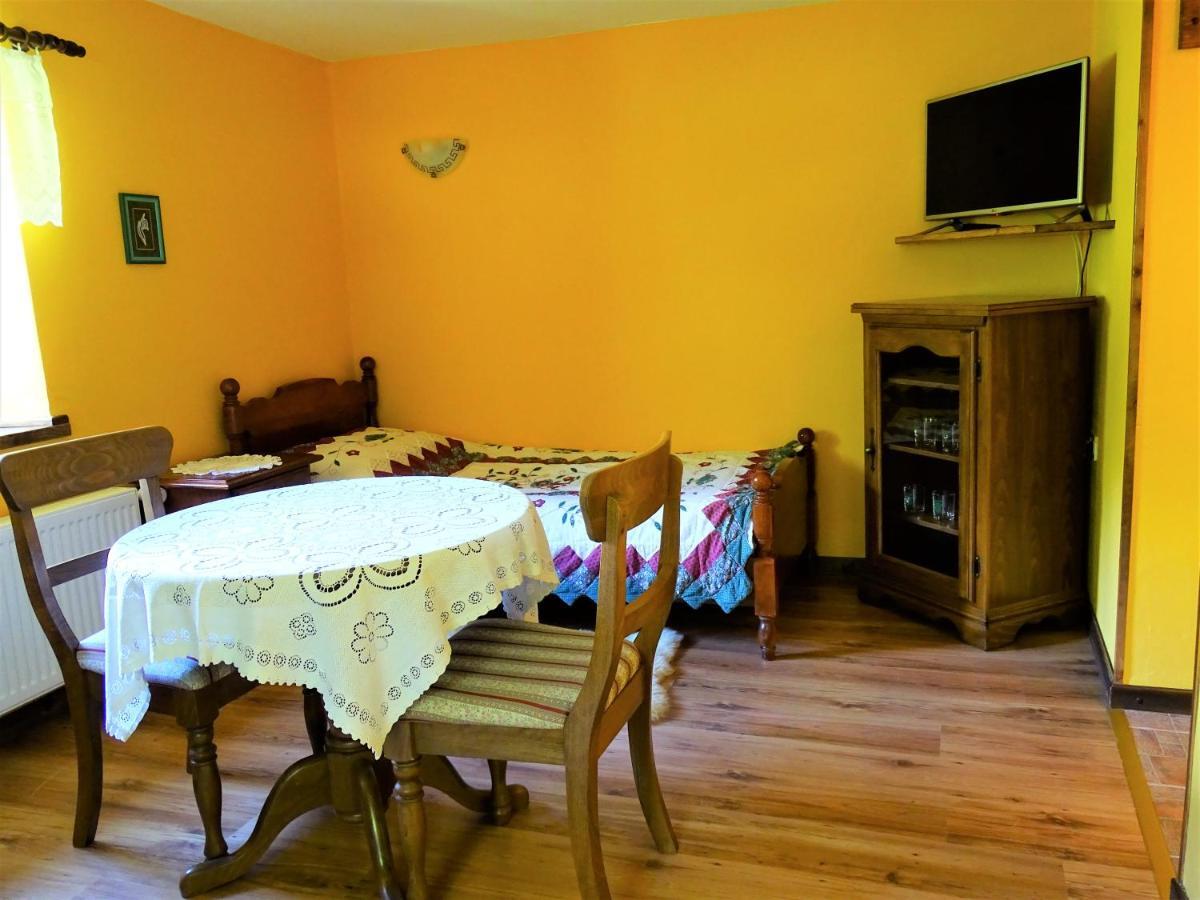 Apartmaji Pr-Gujlu Sela Nad Podmelcem 5220 Tolmin Podmelec المظهر الخارجي الصورة